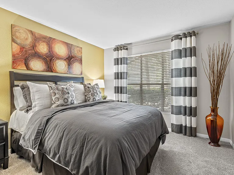 Regency Place — Photo 21