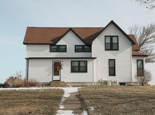 102 Ryan Cir, Roland, IA 50236