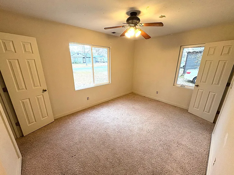 4623 Bruce Ave — Photo 16