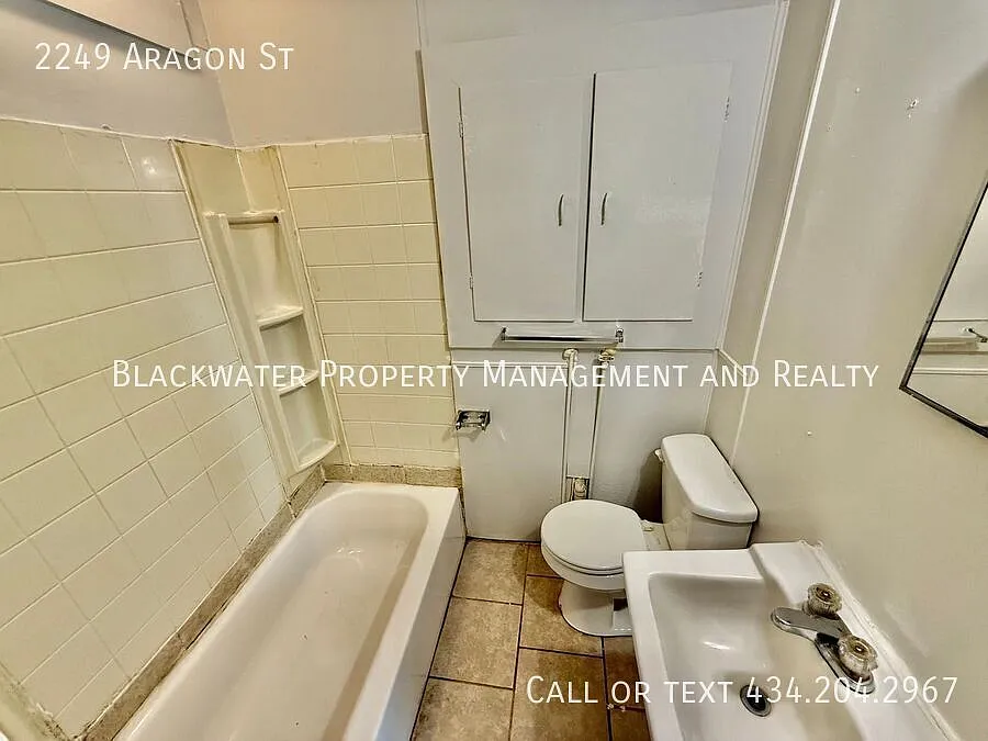 Single Family Home Near City Stadium! — Photo 4