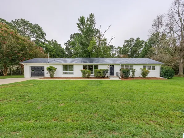 904 Argos Ave, Weaver, AL 36277