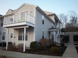 128 Meridian St UNIT 216, Groton, CT 06340