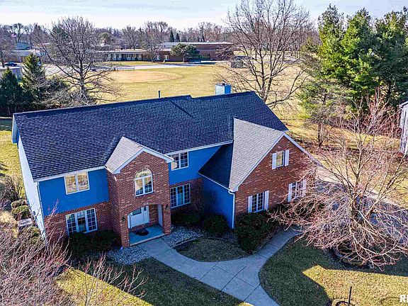 4th image of 828 W Butterfield Dr