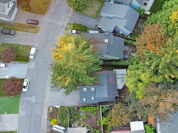 4th image of 8330 Sheaves Rd