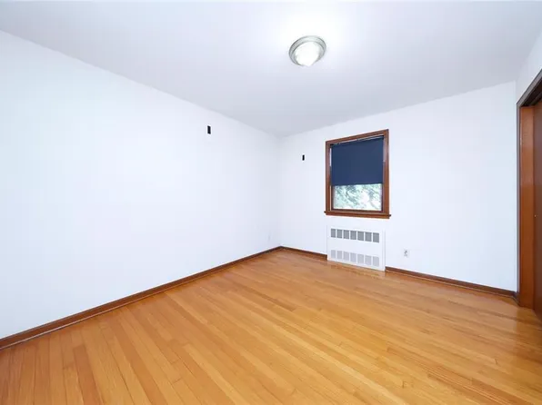 25 Lincoln Avenue image 14 of 26