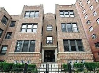 712 W Bittersweet Pl #2, Chicago, IL 60613