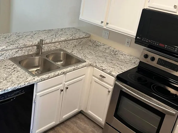 5704 E Aire Libre Ave Unit 2049, Scottsdale, AZ 85254