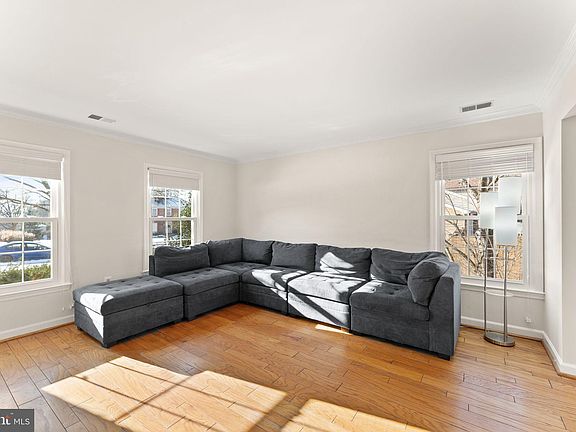 4th image of 12520 Arnsley Ct