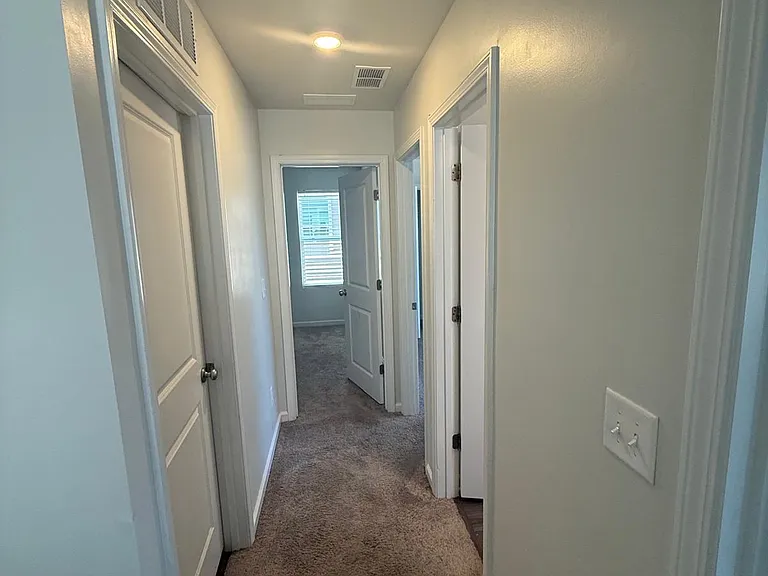 3909 Angel Hill Ln — Photo 28