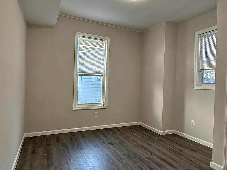 38 Clendenny Ave #1R — Photo 8
