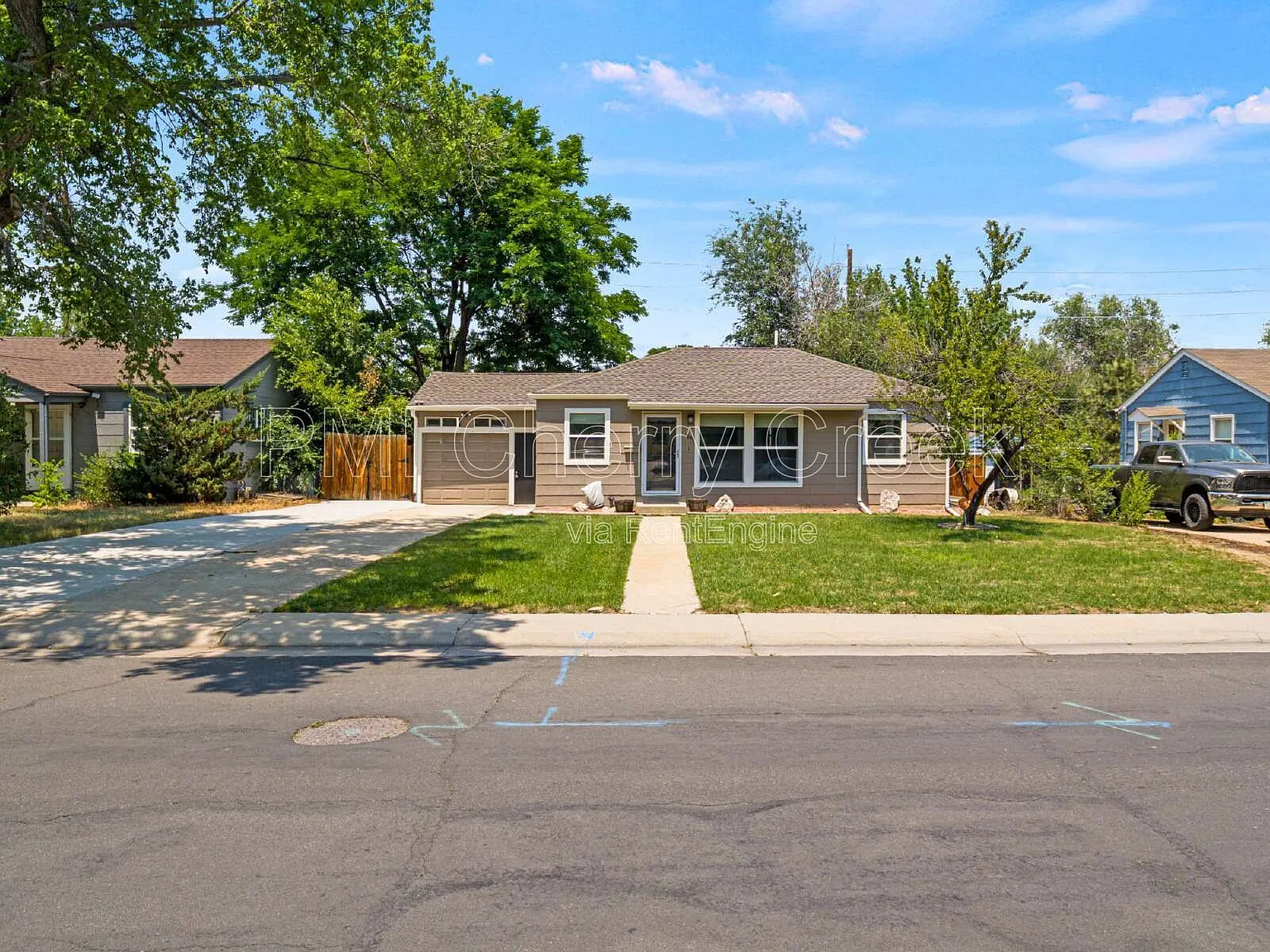 3 bed, 1.0 bath, 835 sqft, $2,800 — Photo 1