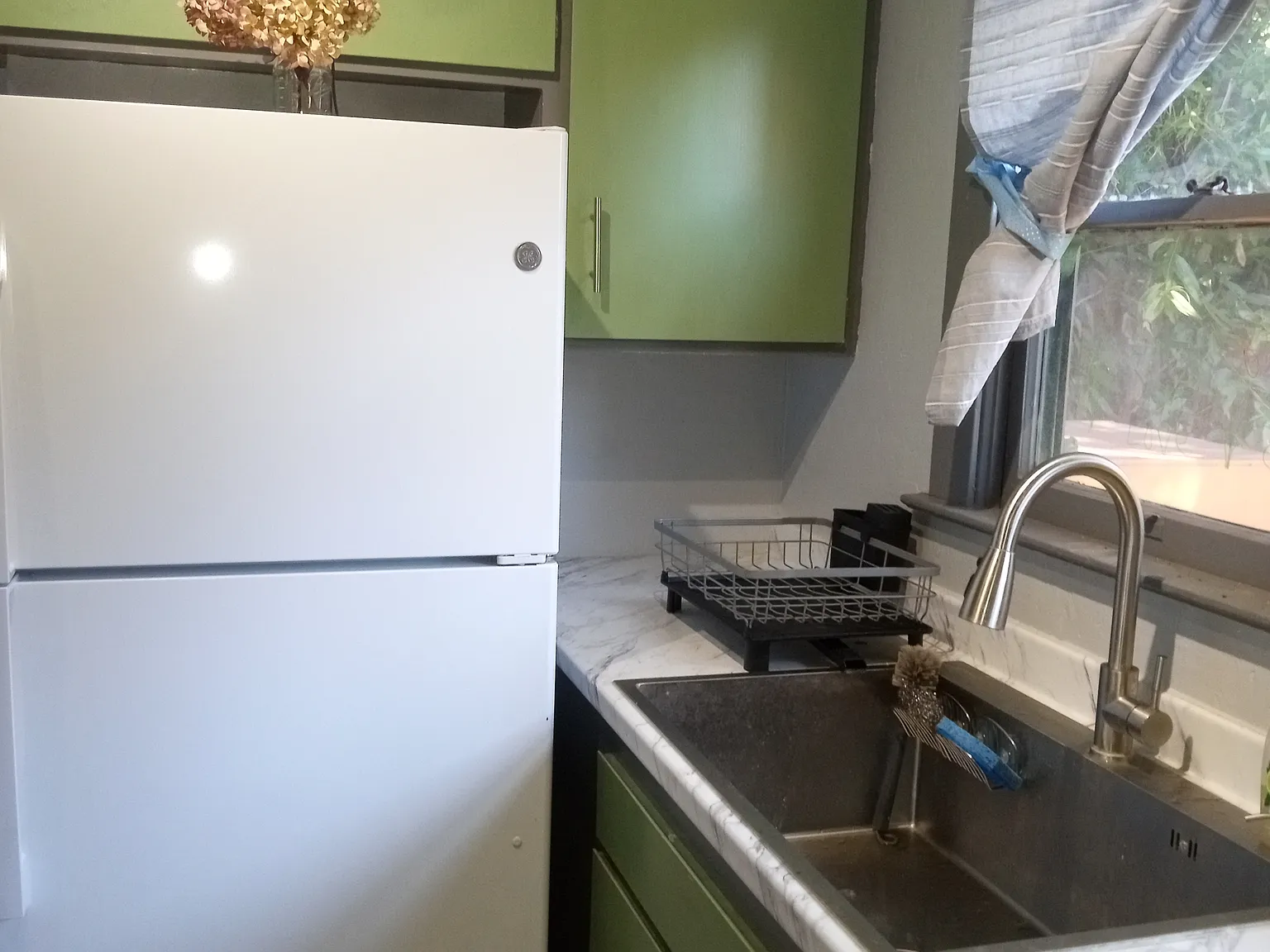 3 bed, 1200 sqft, $2,999 — Photo 4
