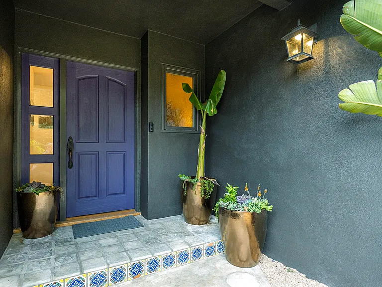 717 Cima Linda Ln — Photo 16