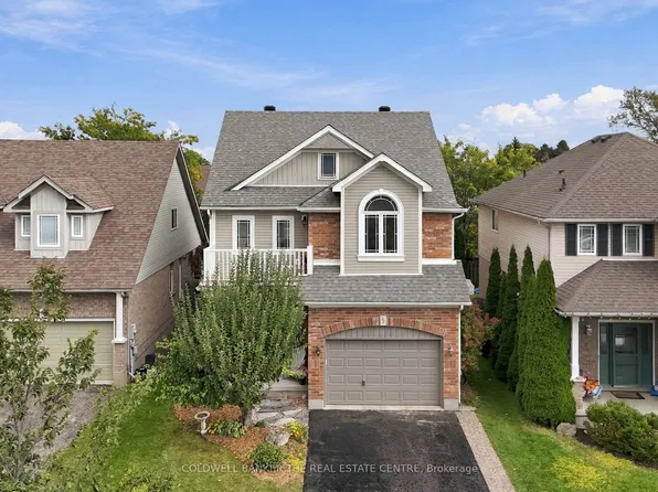 37 Stoneham St, New Tecumseth, ON L9R 2E6
