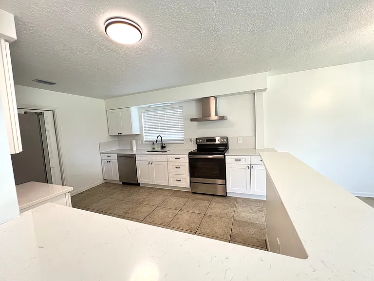 3121 Heartwood Ave — Photo 4