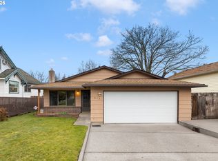 615 Cedar St, Fairview, OR 97024