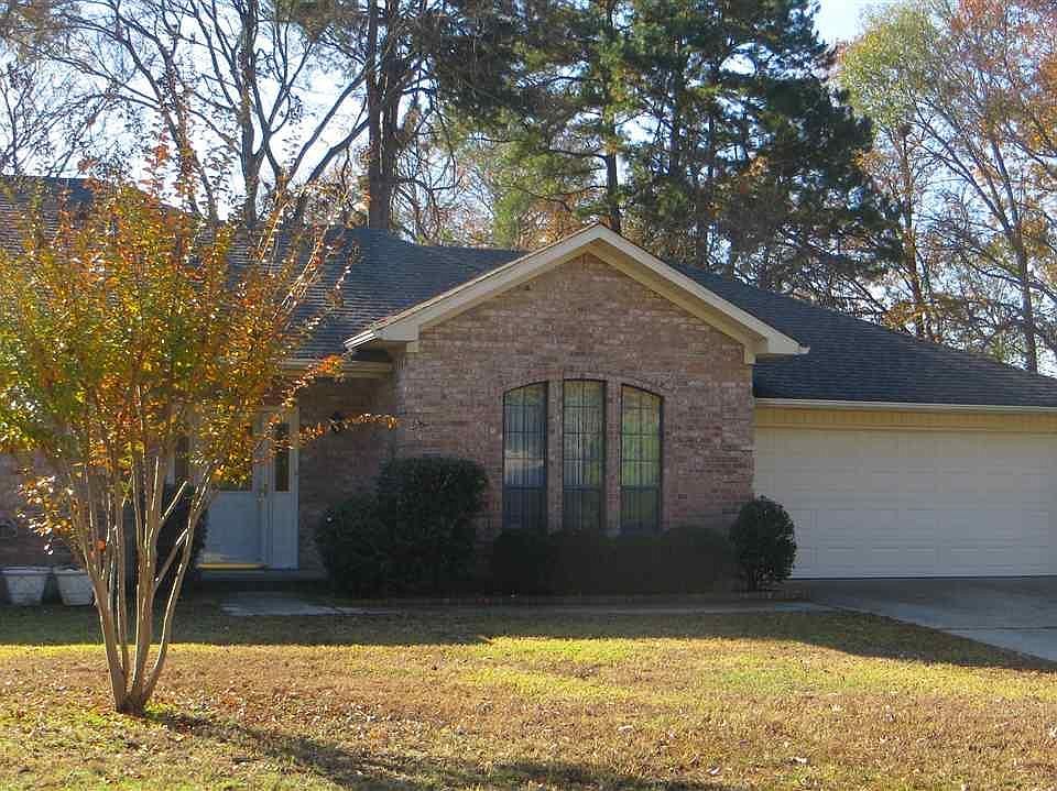 1st image of 3105 Williamsburg Cir