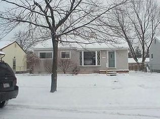 6474 Helen St, Garden City, MI