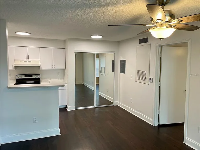 2521 Grassy Point Dr #101 — Photo 7