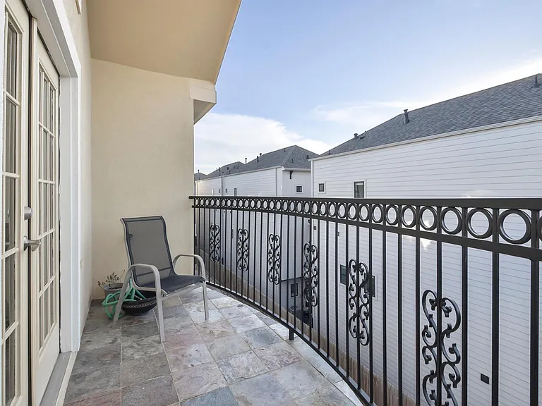1202 W 25th St — Photo 19
