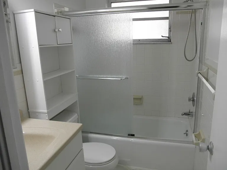 817 S Federal Hwy — Photo 12