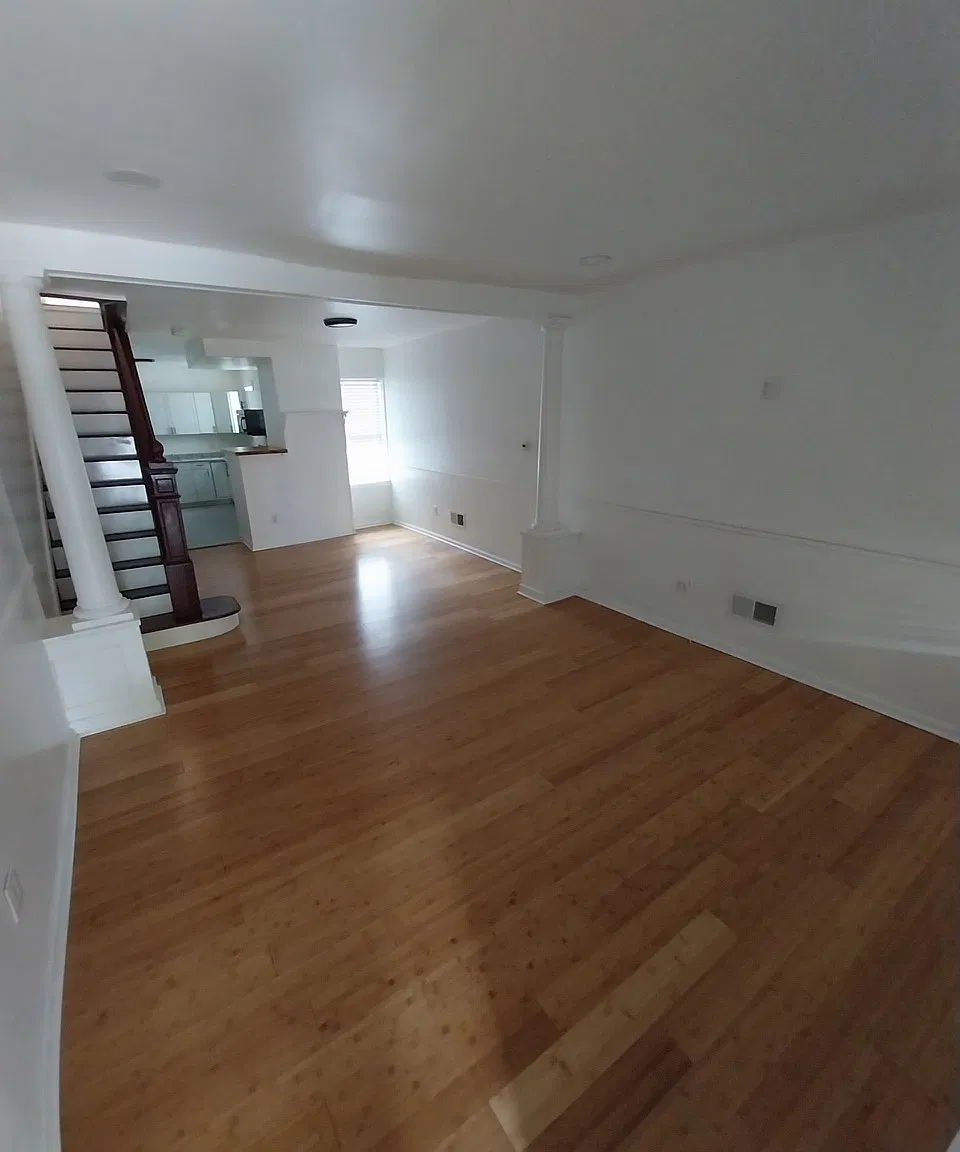 3 bed, 1250 sqft, $1,650 — Photo 3