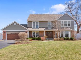 2687 Briarwood Ln, Glenview, IL 60025