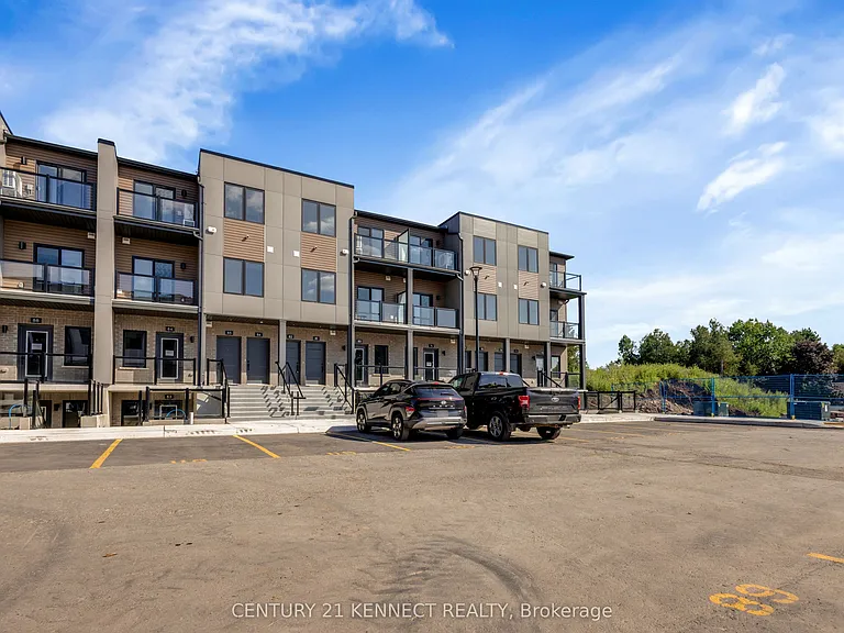 42 Lowes Rd W #82 — Photo 32