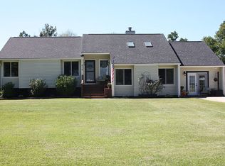 210 Kings Chase St, Newport, NC 28570