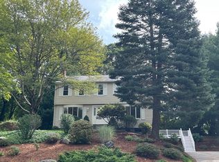 15 Red Coat Rd, Shrewsbury, MA 01545