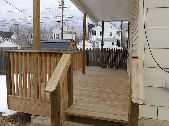 deck at back of house