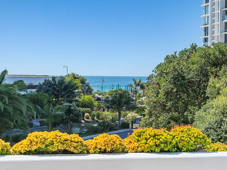 1770 Avenida Del Mundo #109 — Photo 38