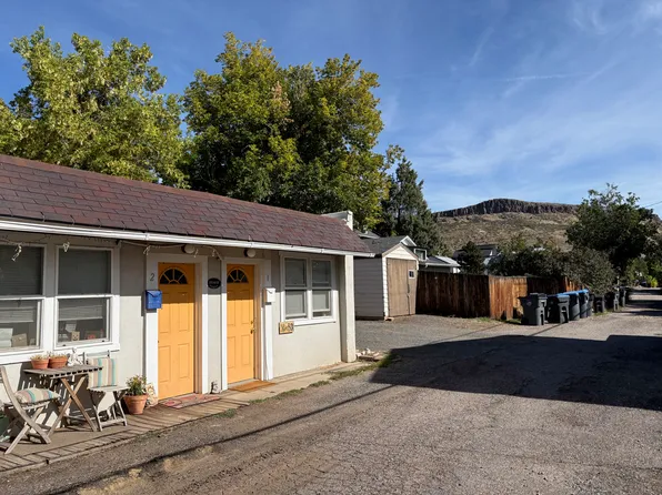 512 1/2 Cheyenne St APT 1, Golden, CO 80403