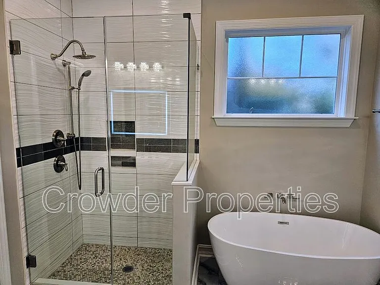 1016 Condon St — Photo 12