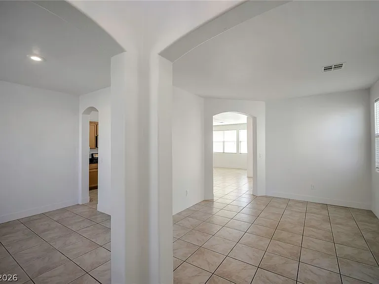 9711 Spinnaker Creek Ave — Photo 14