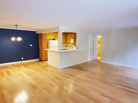 3rd image of 439 S Catalina Ave APT 102
