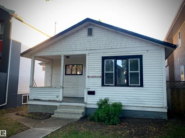 9833 90th Ave NW, Edmonton, AB T6E 2T2