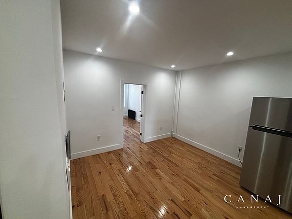 3rd image of 48 Marcy Ave #3