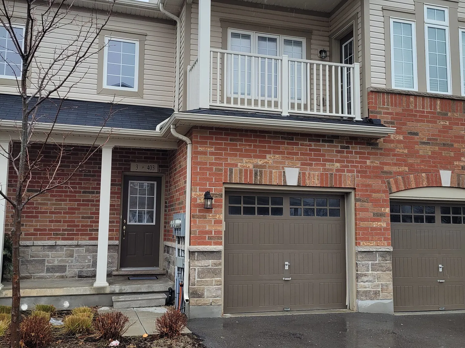 403 Westwood Dr — Photo 1