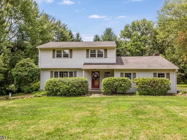 7 Catan Dr, Chester Twp., NJ 07836