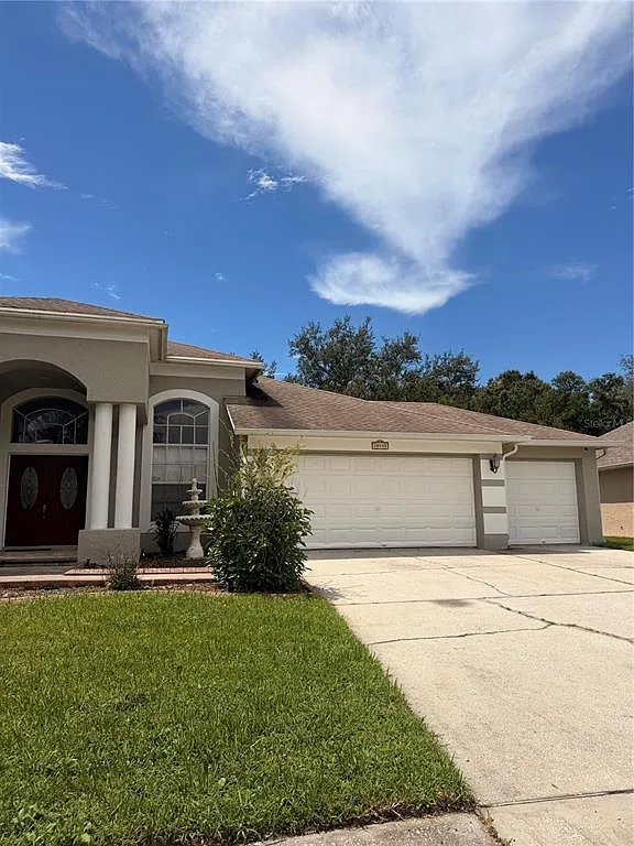 5 bed, 3.0 bath, 2412 sqft, $3,200 — Photo 1