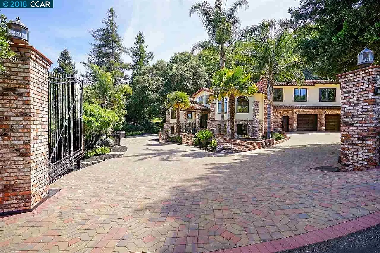 131 Montair Pl photo 1