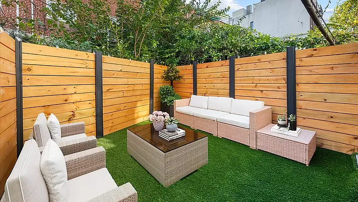 Rented by REAL New York | media 3