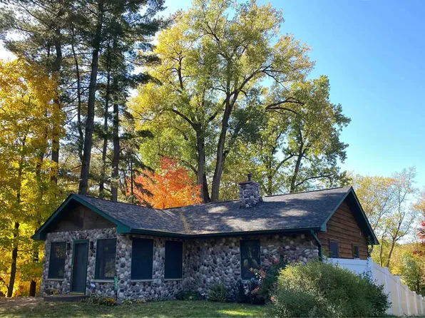 1357 Warner Ave N, Saint Paul, MN 55115