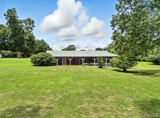 10443 Airport Rd, Mineral Point, MO 63660