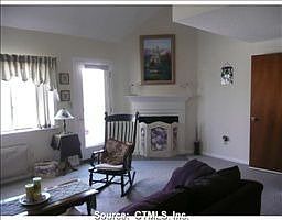 1st image of 6 Chelsea Ln