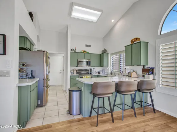 9343 W Escuda Dr, Peoria, AZ 85382