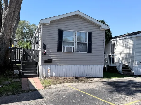 232 Central Skokie Rd Lot 232, Lake Bluff, IL 60044