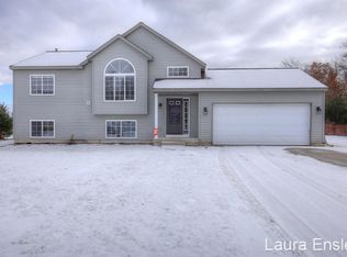 6233 Johnson Rd, Greenville, MI 48838