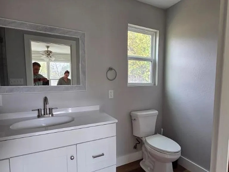 505 E Lane Dr — Photo 7